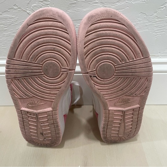 Nike Air Jordan 1 Mid 'Digital Pink' Sneakers Athletic Gym Shoe Women's 8 - Picture 13 of 14
